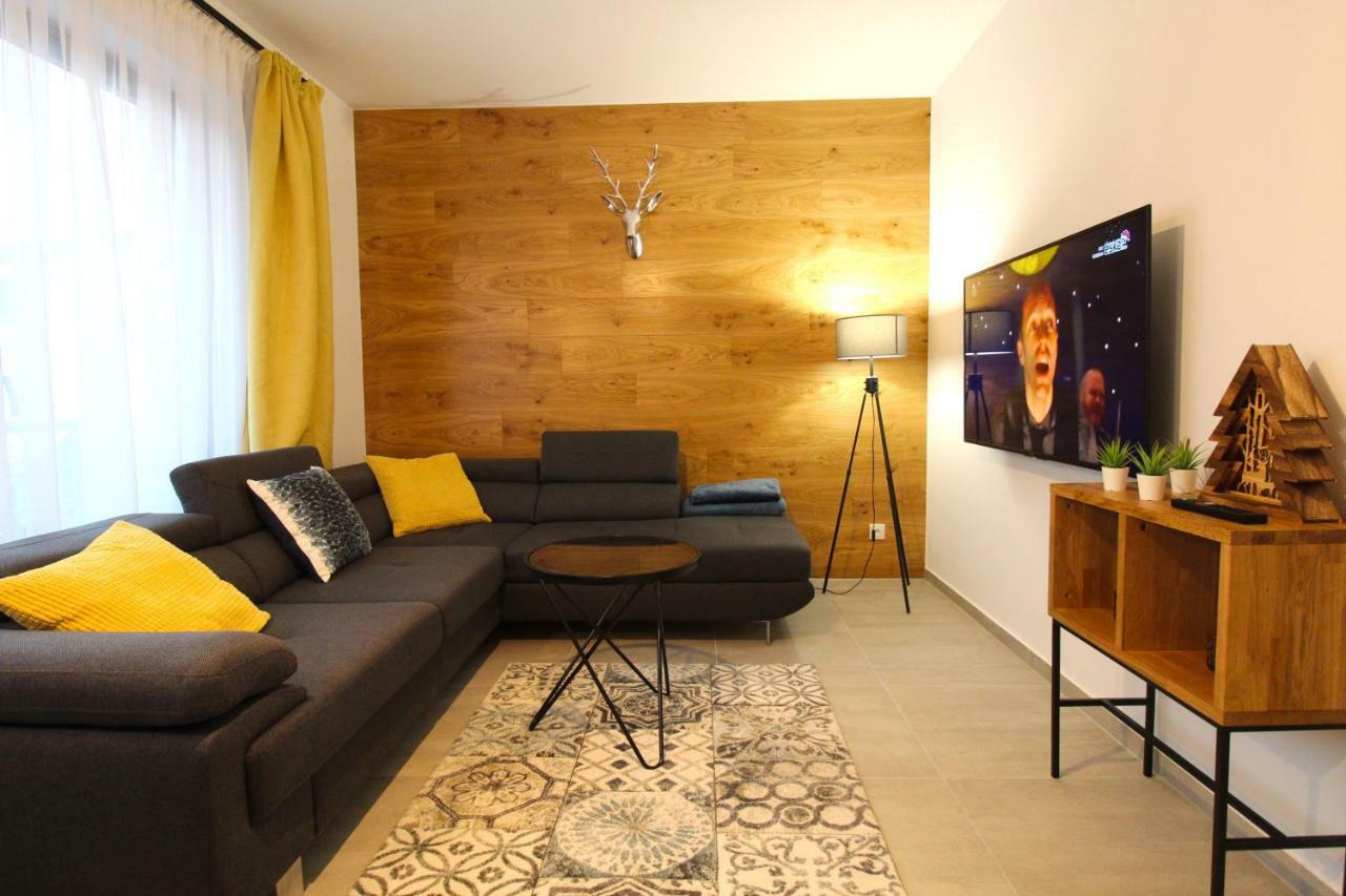 Apartment 11-go 26 I 22 Listopada By Royal Aparts *