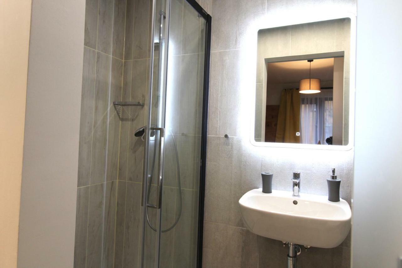Apartment 11-go 26 I 22 Listopada By Royal Aparts *