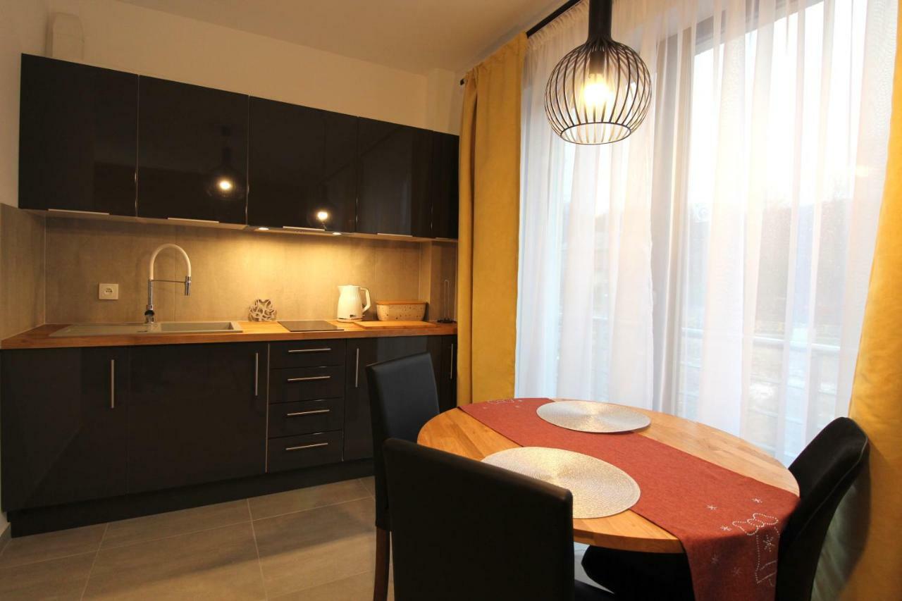11-go 26 I 22 Listopada By Royal Aparts Apartment